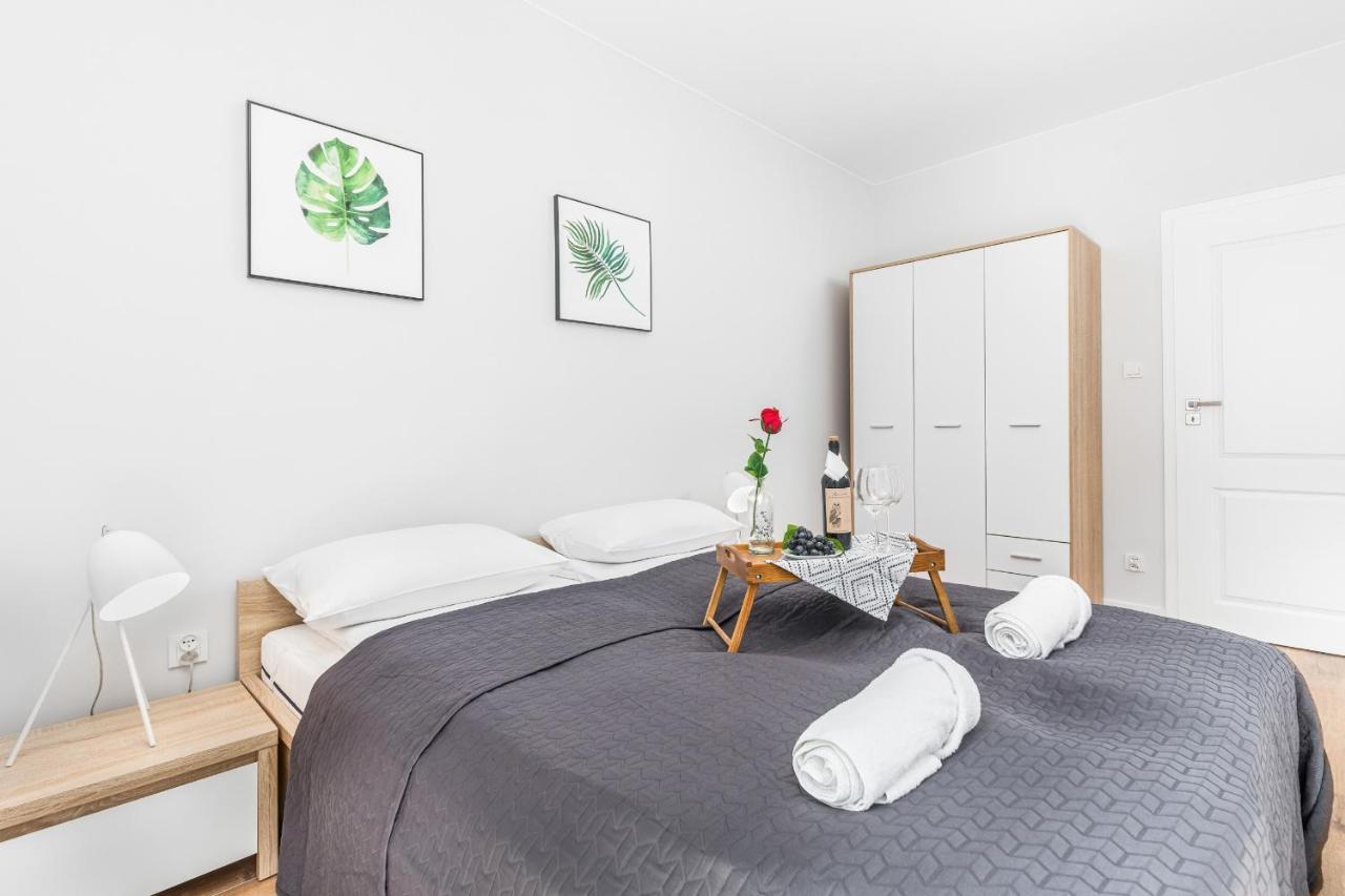 Kolo Brzegu By Renters *