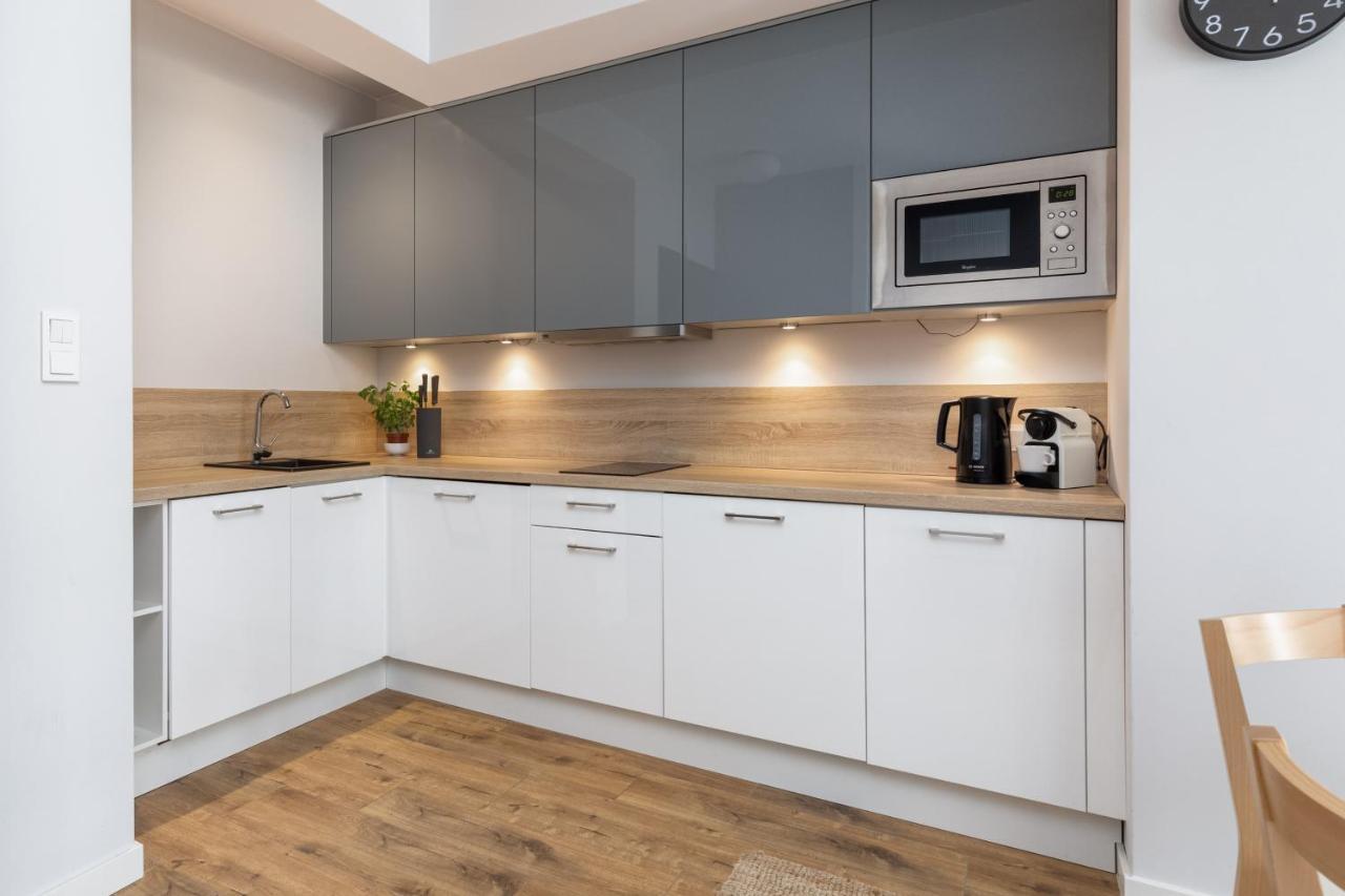 Kolo Brzegu By Renters *
